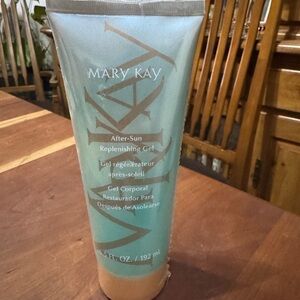 Mary Kay After-Sun Replenishing Gel